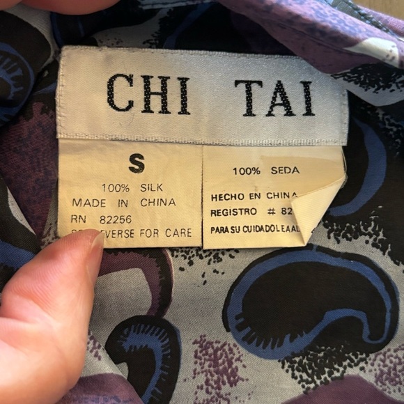 Men’s Chi Tai 100% Silk Short Sleeve Dress Shirt. Size S Purple And Gray Paisley - Picture 5 of 5